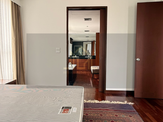 À louer 4 chambres appartement à Sathon, Bangkok