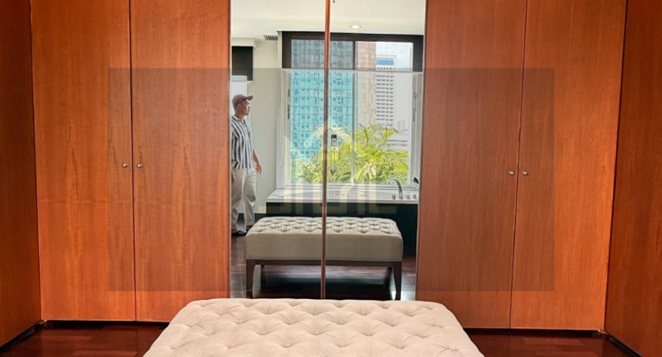 À louer 4 chambres appartement à Sathon, Bangkok