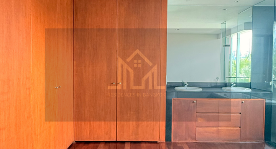 À louer 4 chambres appartement à Sathon, Bangkok