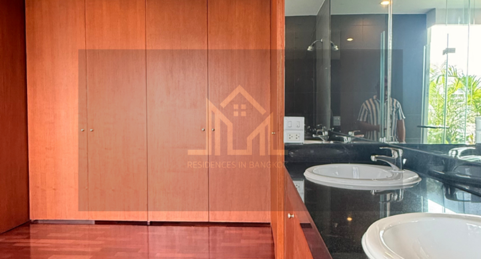 À louer 4 chambres appartement à Sathon, Bangkok