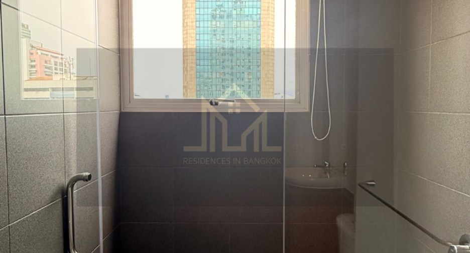 À louer 4 chambres appartement à Sathon, Bangkok