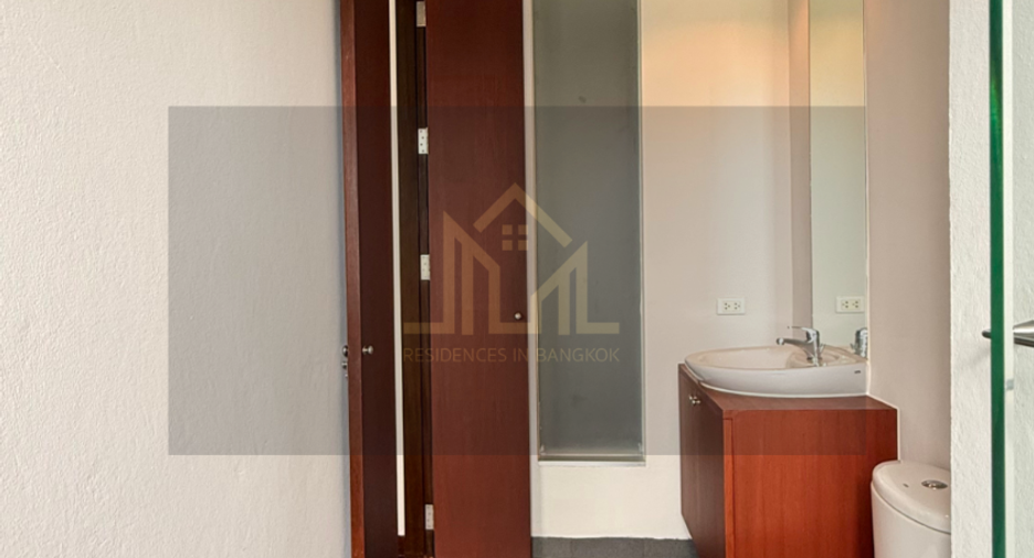 À louer 4 chambres appartement à Sathon, Bangkok