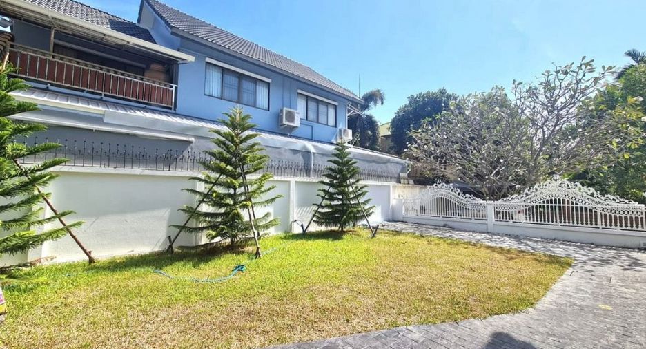 Haus zum Kauf mit 3 Zimmer in Si Racha, Chonburi