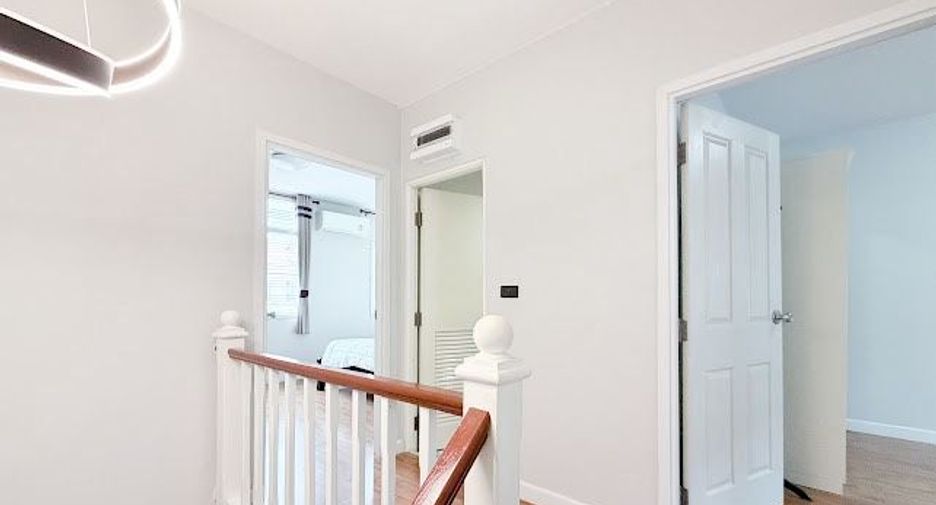 À vendre 6 chambres maison à Don Mueang, Bangkok