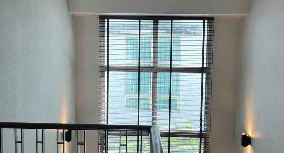 Haus zum Kauf mit 4 Zimmer in Bang Khae, Bangkok