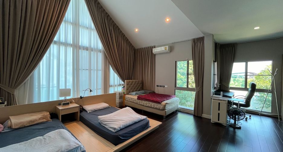 Haus zum Kauf mit 4 Zimmer in Bang Khae, Bangkok