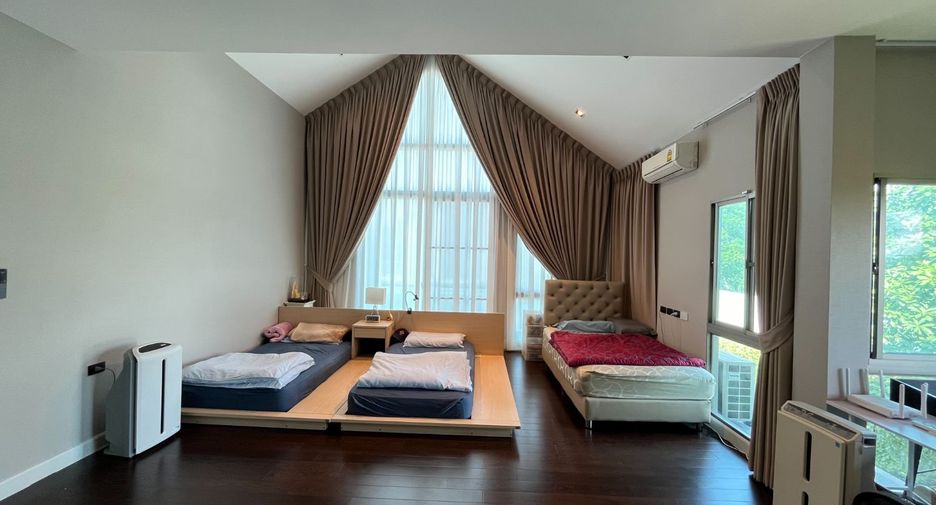 Haus zum Kauf mit 4 Zimmer in Bang Khae, Bangkok