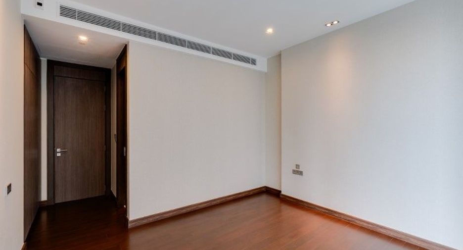 For rent 3 ベッドルーム condo in Khlong Toei, Bangkok