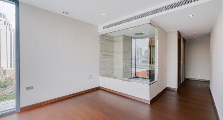 For rent 3 ベッドルーム condo in Khlong Toei, Bangkok