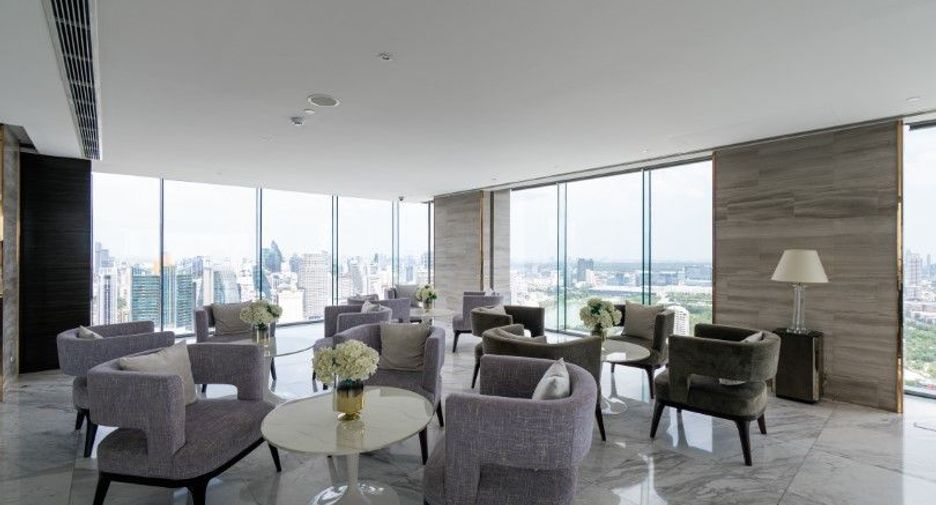 For rent 3 ベッドルーム condo in Khlong Toei, Bangkok