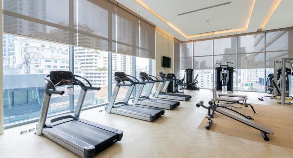 For rent 3 ベッドルーム condo in Khlong Toei, Bangkok