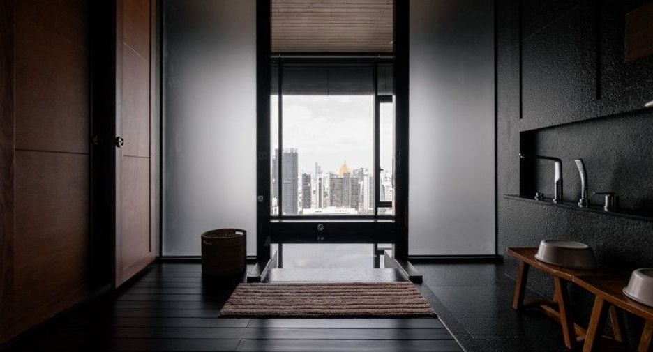For rent 3 ベッドルーム condo in Khlong Toei, Bangkok