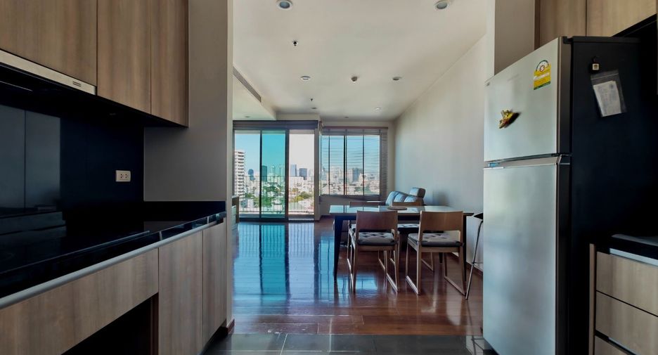 For sale 2 ベッドルーム condo in Yan Nawa, Bangkok