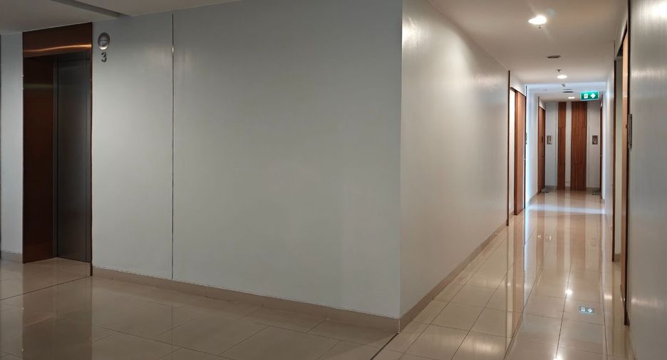 For sale 2 ベッドルーム condo in Yan Nawa, Bangkok