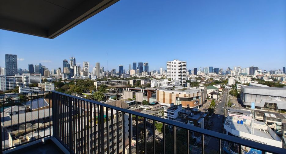 For sale 2 ベッドルーム condo in Yan Nawa, Bangkok