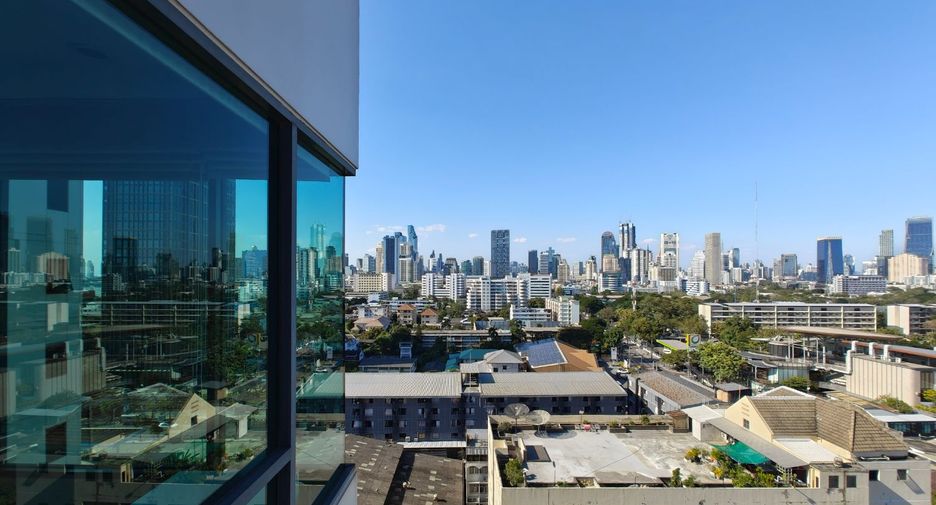 For sale 2 ベッドルーム condo in Yan Nawa, Bangkok