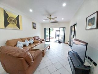 For rent 2 ベッドルーム villa in Bang Lamung, Chonburi