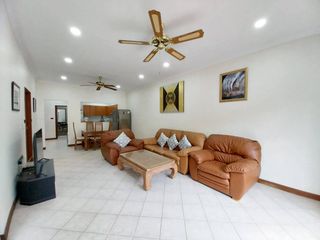 For rent 2 ベッドルーム villa in Bang Lamung, Chonburi