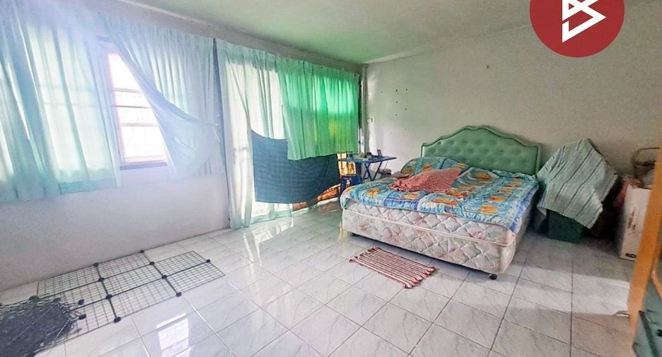 Casa adosada en venta de 4 habitaciones en Bang Bon, Bangkok