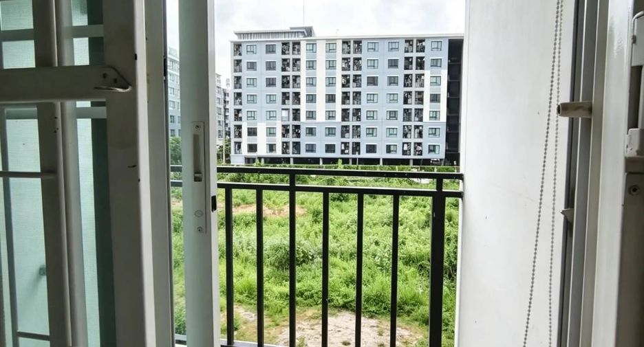 For sale 1 bed condo in Bang Kapi, Bangkok