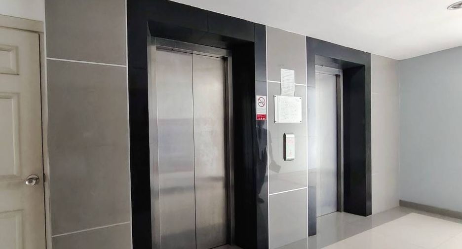 For sale 1 bed condo in Bang Kapi, Bangkok