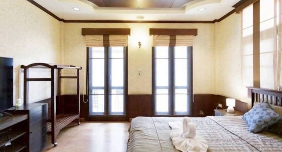 For rent 6 bedrooms house in Mueang Chiang Mai, Chiang Mai