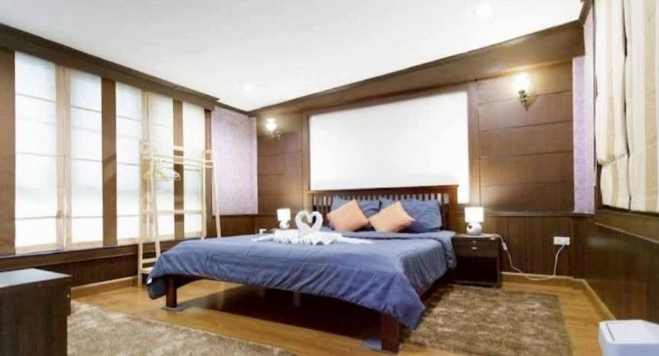 For rent 6 bedrooms house in Mueang Chiang Mai, Chiang Mai