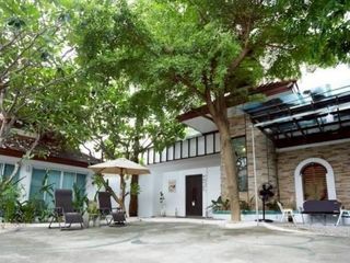 For Rent 6 Bedroom House In Mueang Chiang Mai