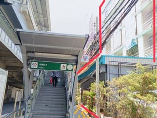 À vendre 11 chambres local commercial à Mueang Samut Prakan, Samut Prakan
