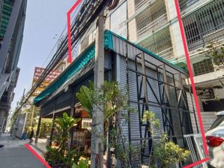 À vendre 11 chambres local commercial à Mueang Samut Prakan, Samut Prakan