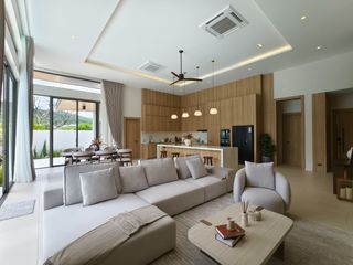 For sale 4 bedrooms villa in Hua Hin, Prachuap Khiri Khan
