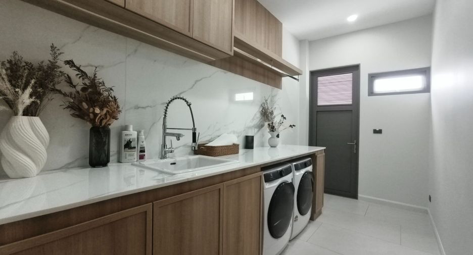 Villa zum Kauf mit 4 Zimmer in Hua Hin, Prachuap Khiri Khan