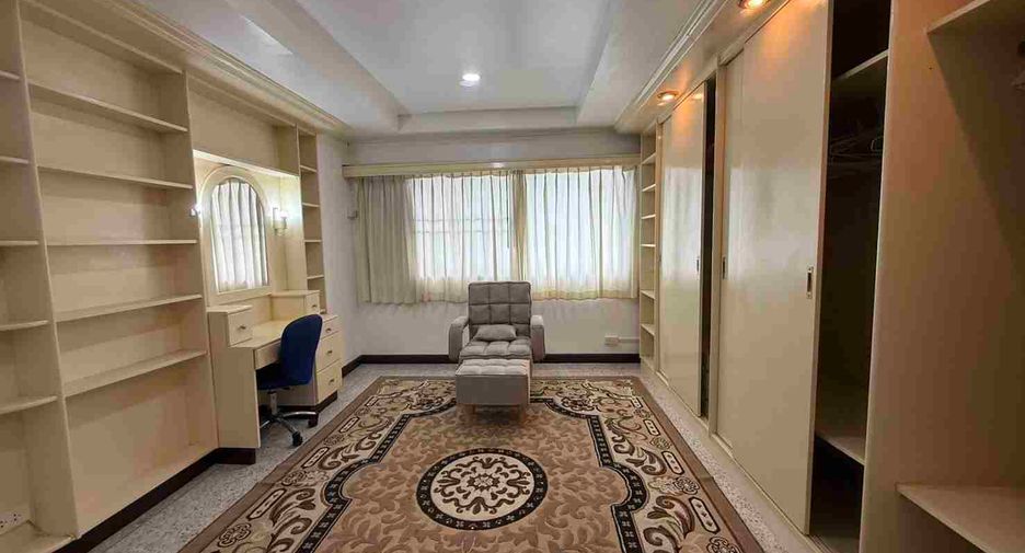 À vendre 2 chambres condo à Na Jomtien, Pattaya