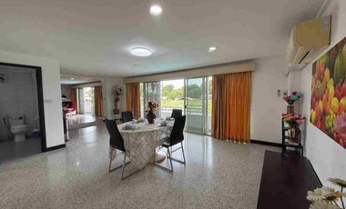À vendre 2 chambres condo à Na Jomtien, Pattaya