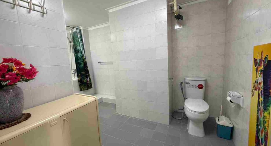 À vendre 2 chambres condo à Na Jomtien, Pattaya