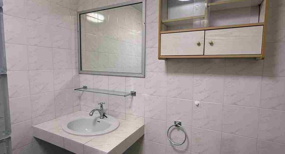 À vendre 2 chambres condo à Na Jomtien, Pattaya