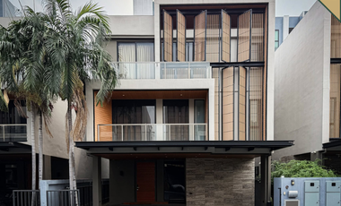 Casa en alquiler y en venta de 4 habitaciones en Lak Si, Bangkok