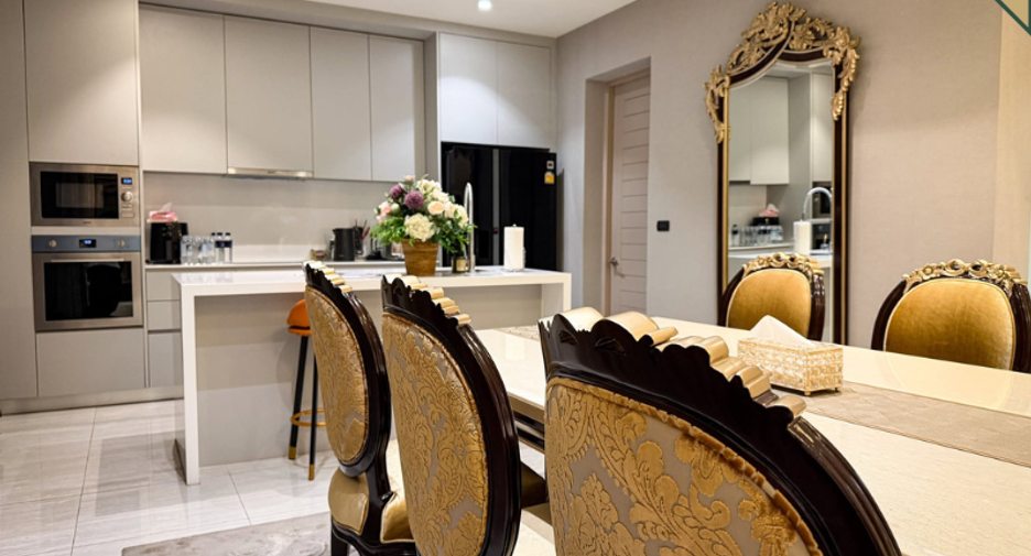 Casa en alquiler y en venta de 4 habitaciones en Lak Si, Bangkok