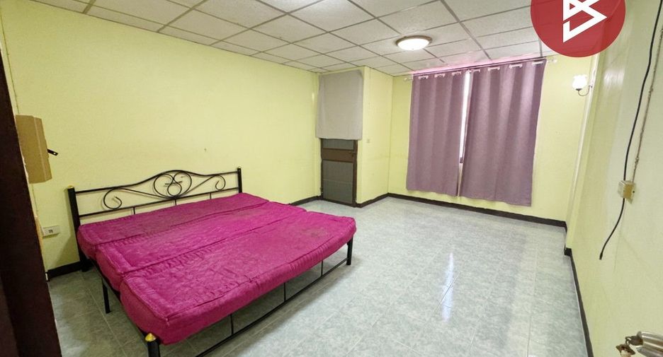 For sale 2 bedrooms townhouse in Mueang Samut Prakan, Samut Prakan
