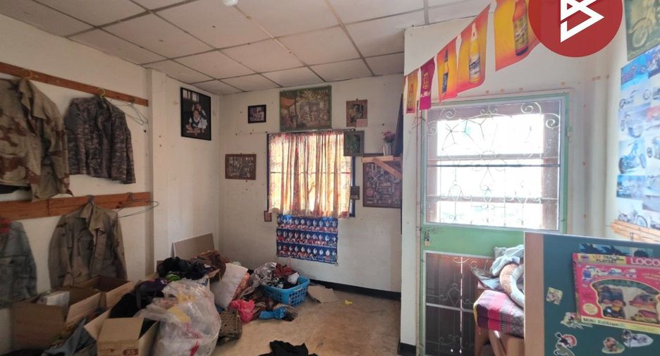 Casa adosada en venta de 2 habitaciones en Mueang Samut Prakan, Samut Prakan