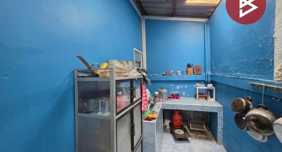 Casa adosada en venta de 2 habitaciones en Mueang Samut Prakan, Samut Prakan