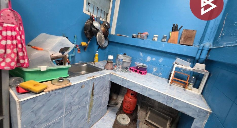 Casa adosada en venta de 2 habitaciones en Mueang Samut Prakan, Samut Prakan