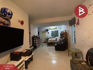 Casa adosada en venta de 3 habitaciones en Phra Pradaeng, Samut Prakan