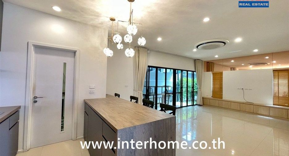 For sale 3 bedrooms house in Sai Mai, Bangkok