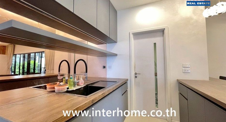 For sale 3 bedrooms house in Sai Mai, Bangkok