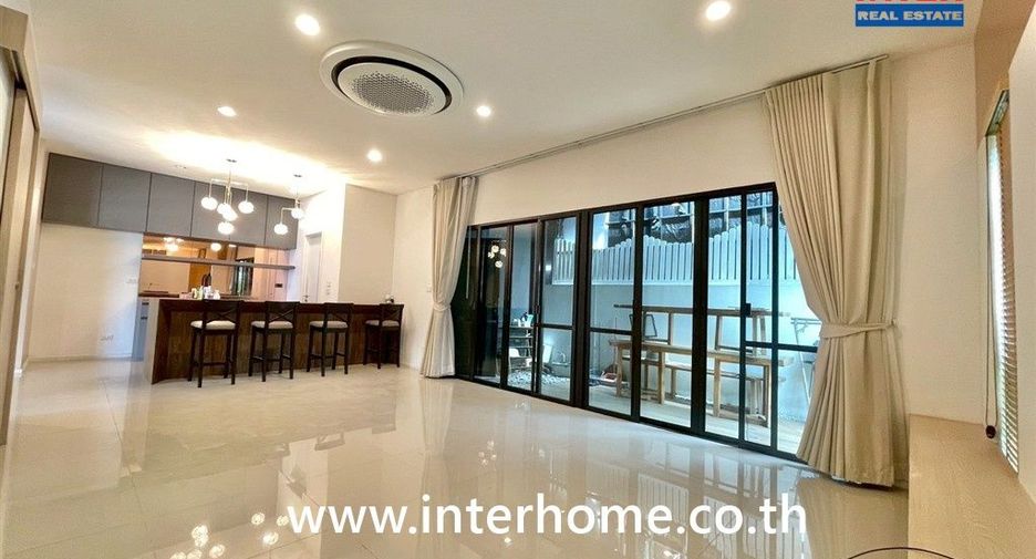For sale 3 bedrooms house in Sai Mai, Bangkok