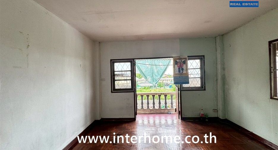 For sale 6 ベッドルーム townhouse in Bang Khae, Bangkok
