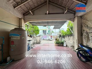For sale 6 ベッドルーム townhouse in Bang Khae, Bangkok