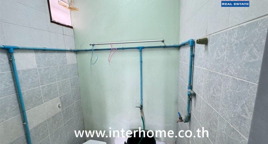For sale 6 ベッドルーム townhouse in Bang Khae, Bangkok