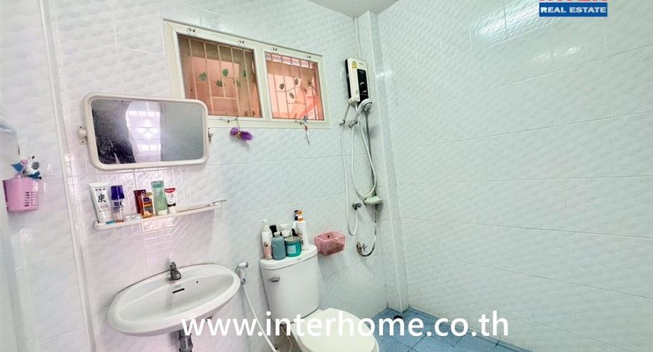 For sale 2 ベッドルーム house in Phra Samut Chedi, Samut Prakan
